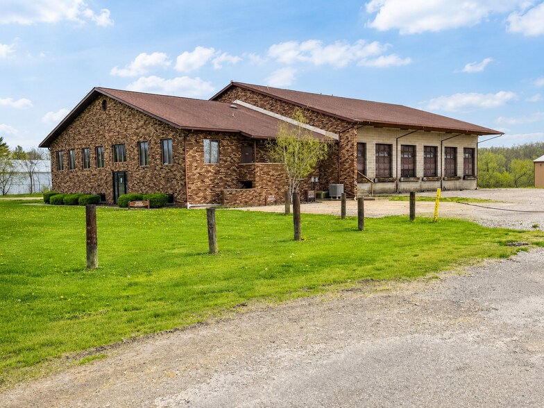 More Photos Of 4550 Roseville Rd, Roseville Truck Terminal For Sale