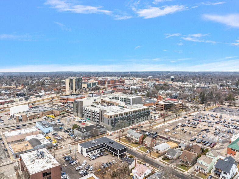 More Photos Of 801 S Adams Rd, Birmingham Office For Sale