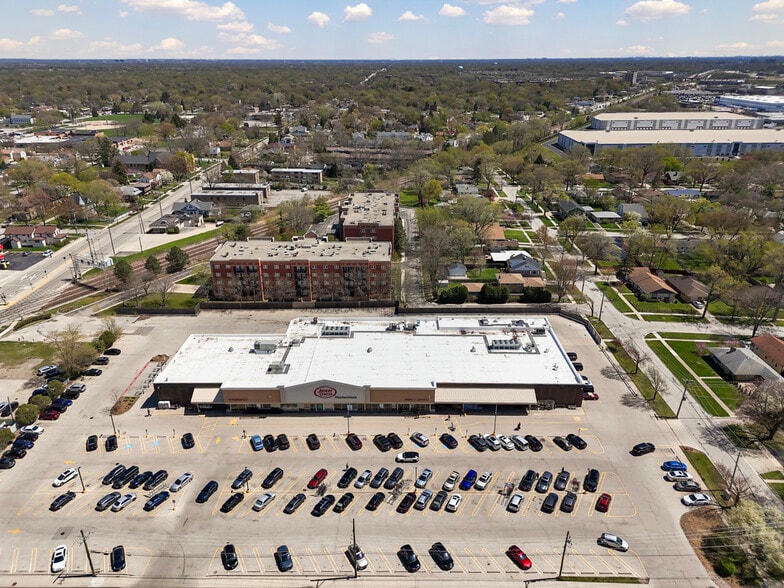 More Photos Of 111 E Palatine Rd, Palatine Multifamily For Sale