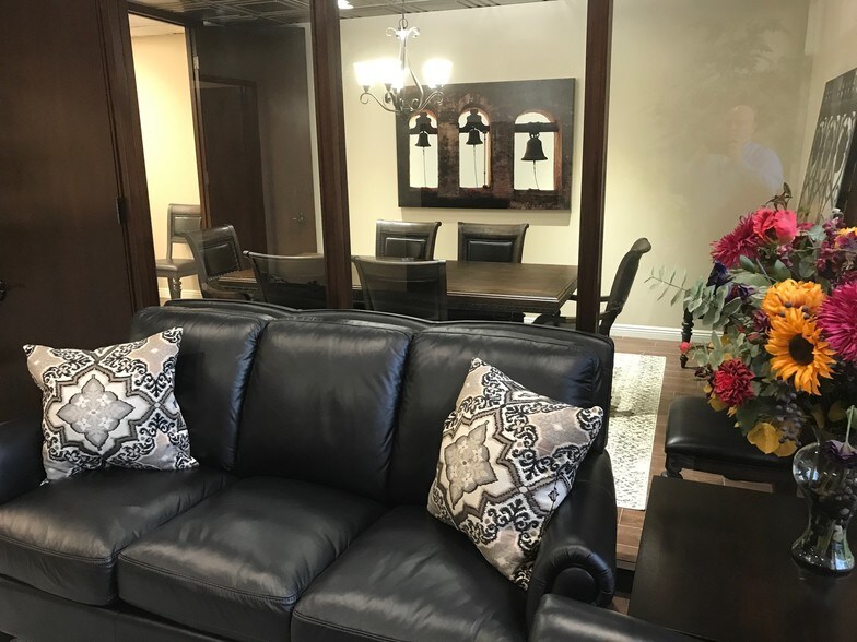 More Photos Of 100 S Citrus Ave, Covina Office For Sale