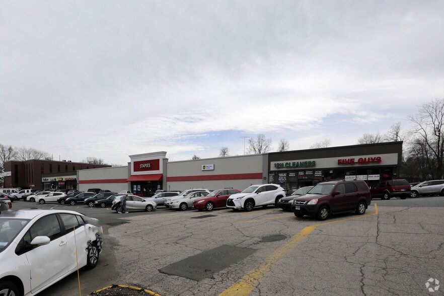More Photos Of 420-440 Westport Ave, Norwalk Storefront For Lease
