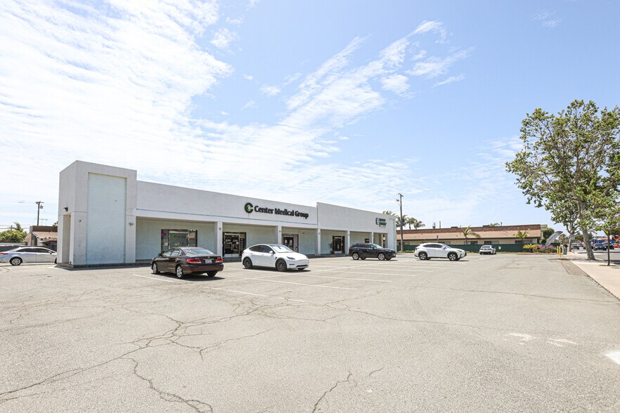 More Photos Of 12372 Garden Grove Blvd, Garden Grove Medical For Sale