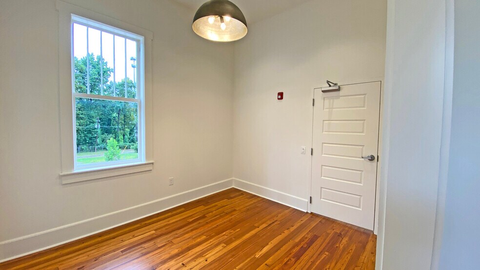 More Photos Of 2324 Marietta Rd NW, Atlanta Loft Creative Space For Lease