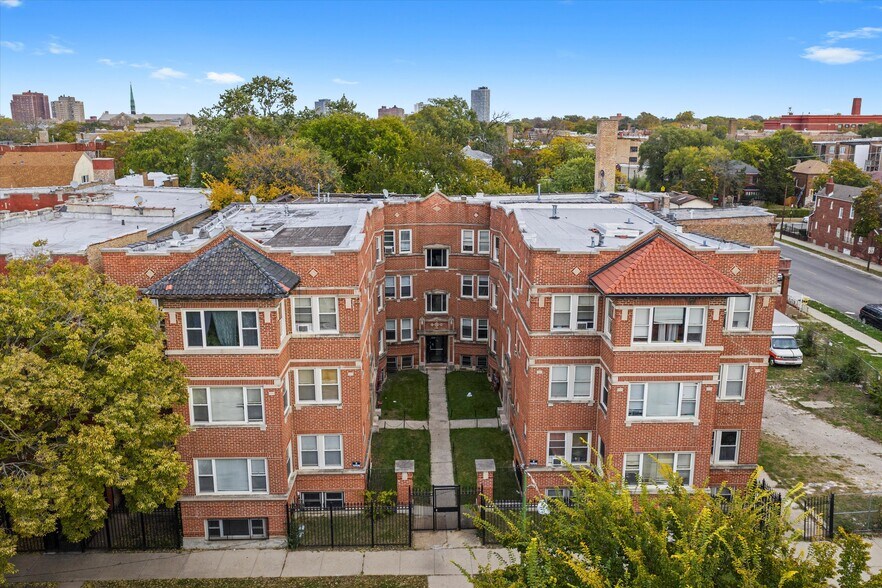 More Photos Of 7245-7255 S Bennett Ave, Chicago Apartments For Sale