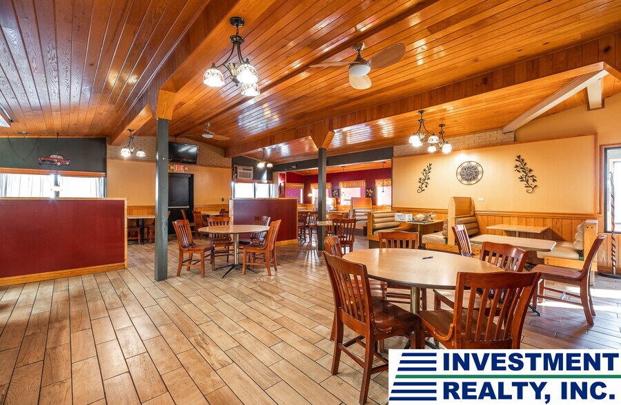 More Photos Of 1049 Kingshighway St, Rolla Restaurant For Sale