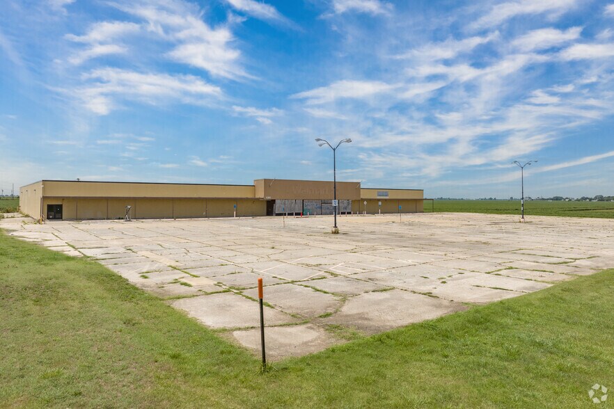 More Photos Of 1100 MO Hwy 84 W, Caruthersville Freestanding For Sale