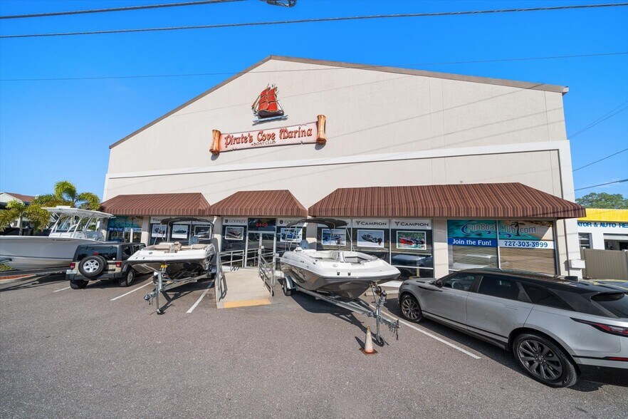 More Photos Of 2400 Bayshore Blvd, Dunedin Marina For Sale