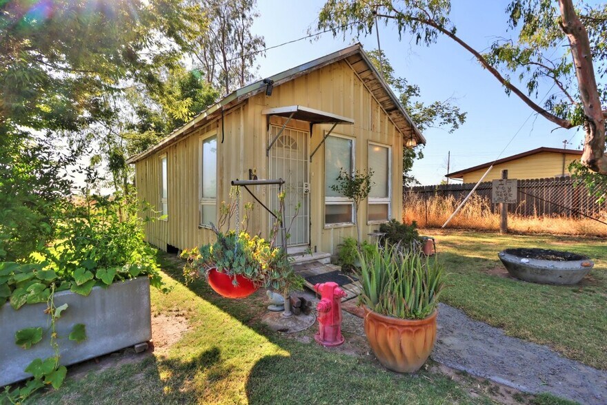 More Photos Of 7301 E Levee Rd, Rio Linda Apartments For Sale