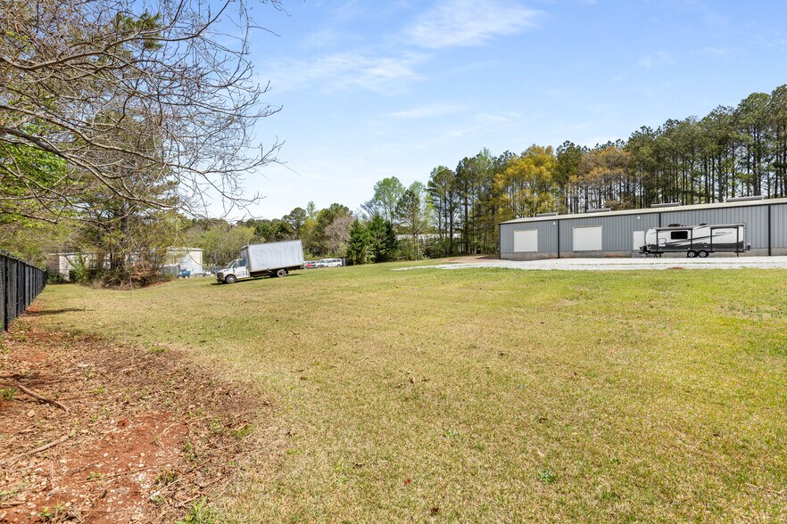 More Photos Of 13950 Veterans Memorial Hwy, Winston Warehouse For Sale
