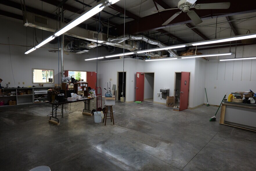 More Photos Of 3601 Airport Blvd NW, Wilson Freestanding For Lease