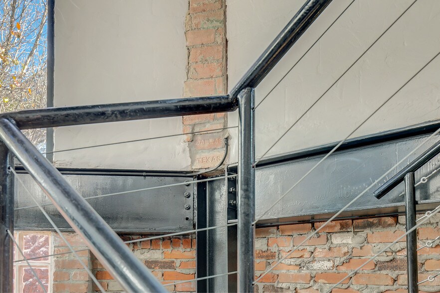 More Photos Of 1801 Laws St, Dallas Office Residential For Lease