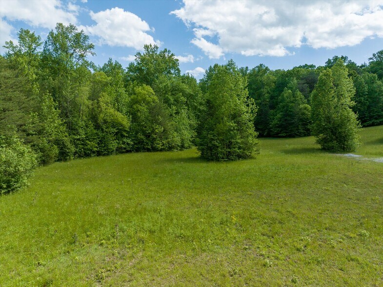 More Photos Of 899 W Mills Street, Columbus Land For Sale