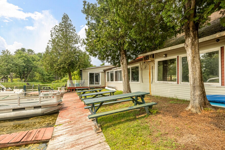 More Photos Of 42 Queechy Lake Dr, Canaan Restaurant For Sale