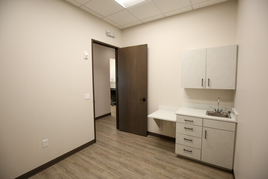 More Photos Of 3242 Preston Rd, Plano Medical For Lease