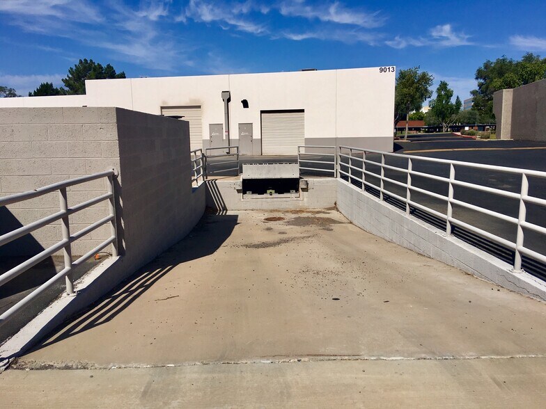 More Photos Of 2320 W Mission Ln, Phoenix Unknown For Lease