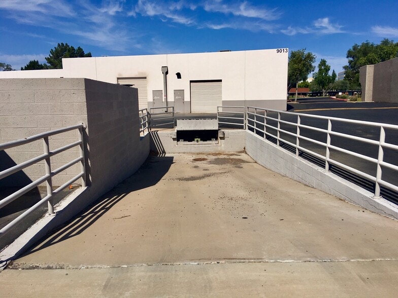 More Photos Of 2320 W Mission Ln, Phoenix Unknown For Lease