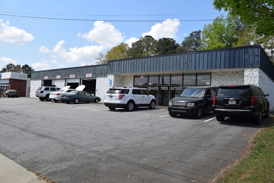 More Photos Of 3097 NE Canton Rd, Marietta Freestanding For Sale