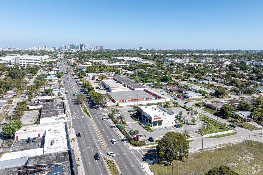 More Photos Of 2890 W Broward Blvd, Fort Lauderdale Freestanding For Lease