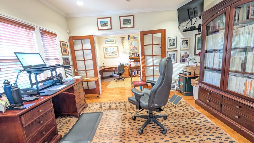 More Photos Of 802 College Ave, Kentfield Office For Sale