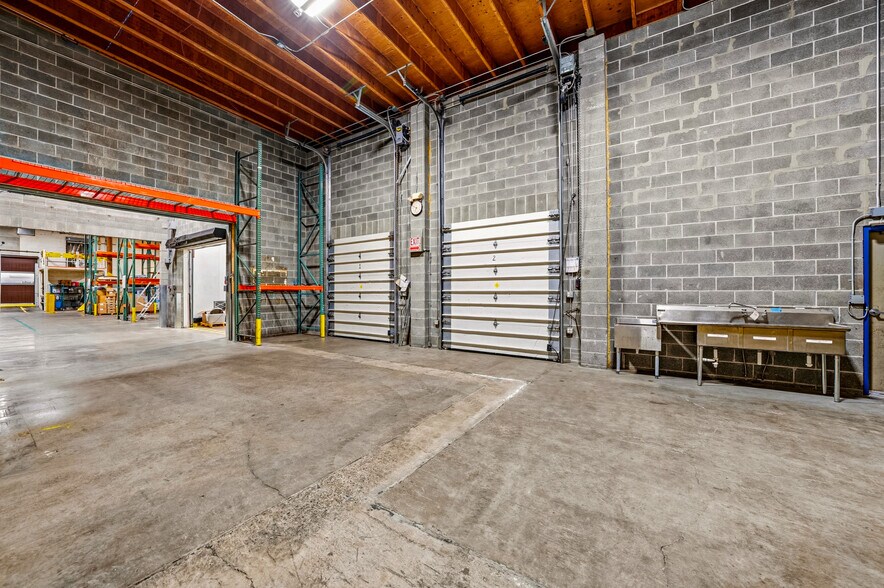 More Photos Of 710 Jefferson Ave, Ashland Light Manufacturing For Lease
