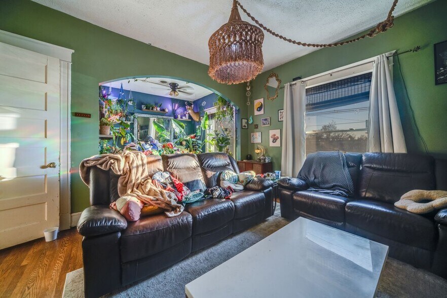 More Photos Of 1265 Bardstown Rd, Louisville General Retail For Sale