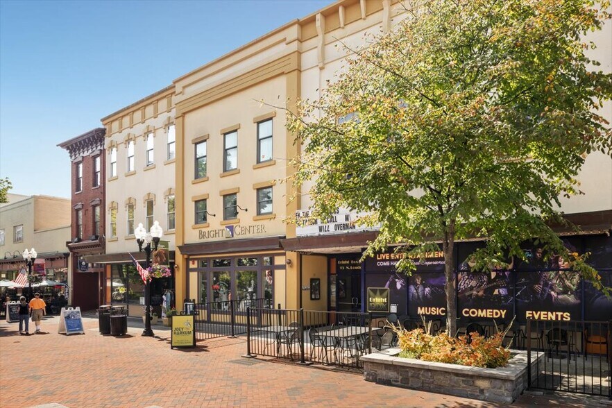 More Photos Of 9 N Loudoun St, Winchester Office For Sale