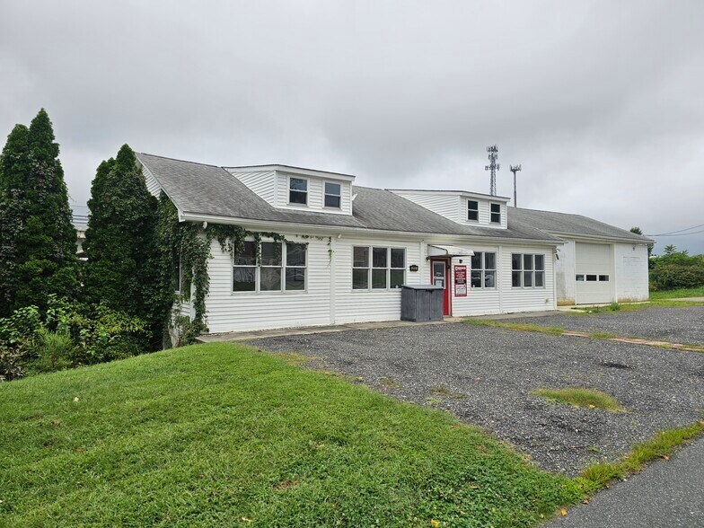 Primary Photo Of 210 Broad St, Saint Georges Flex For Lease