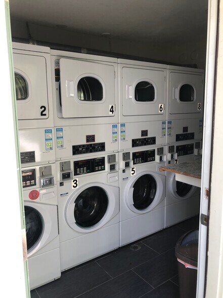 More Photos Of 115 S Lois Ave, Tampa Multifamily For Sale