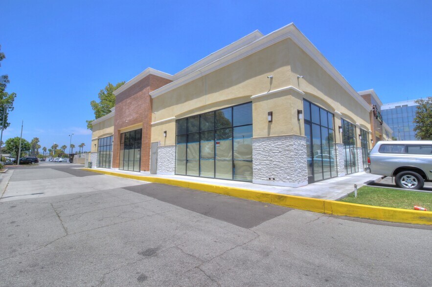 More Photos Of 1199 N Euclid St, Anaheim Storefront Retail Office For Lease