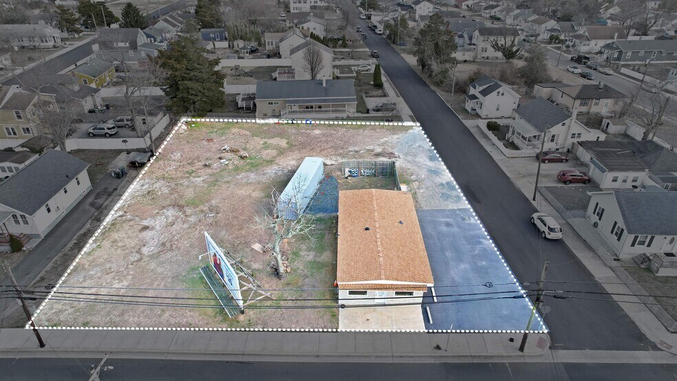 More Photos Of 1034 N Main St, Pleasantville Flex For Sale