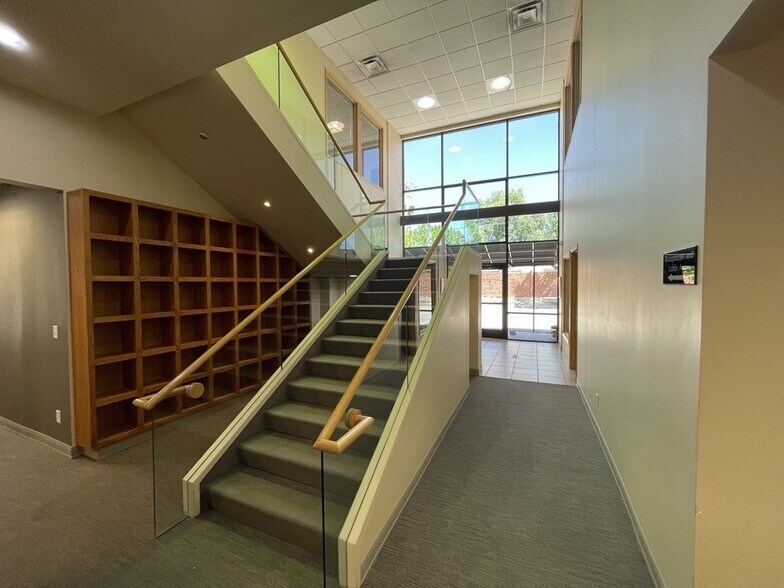 More Photos Of 4252 S 700 E, Salt Lake City Office For Sale