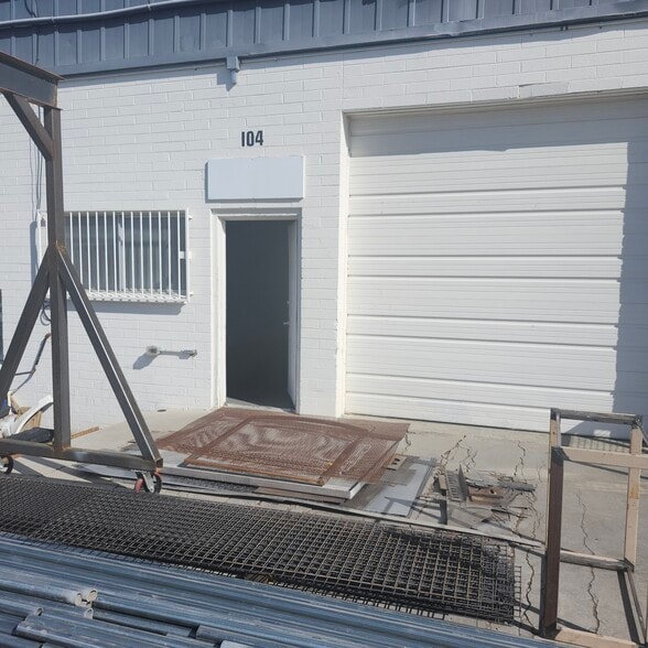 More Photos Of 1950 Commander Dr, Lake Havasu City General Retail For Lease