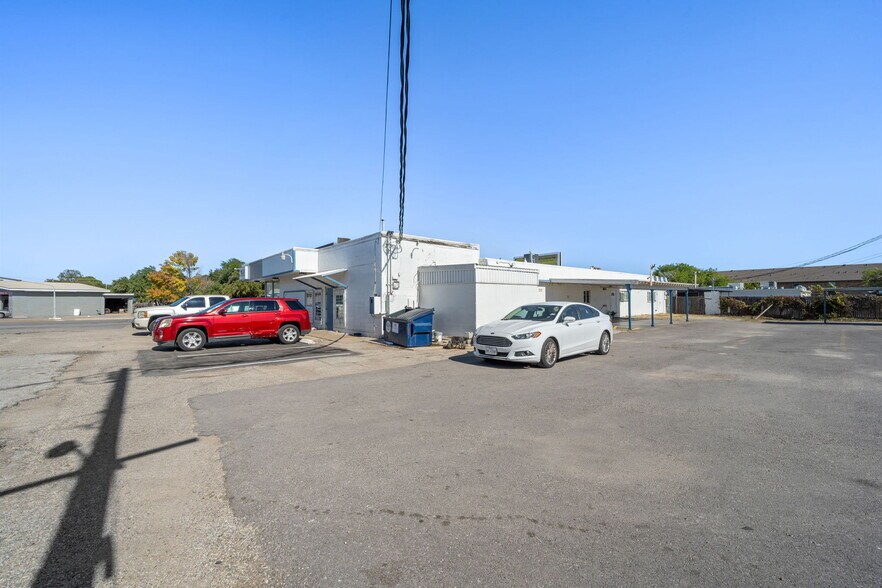 More Photos Of , Austin General Retail For Sale