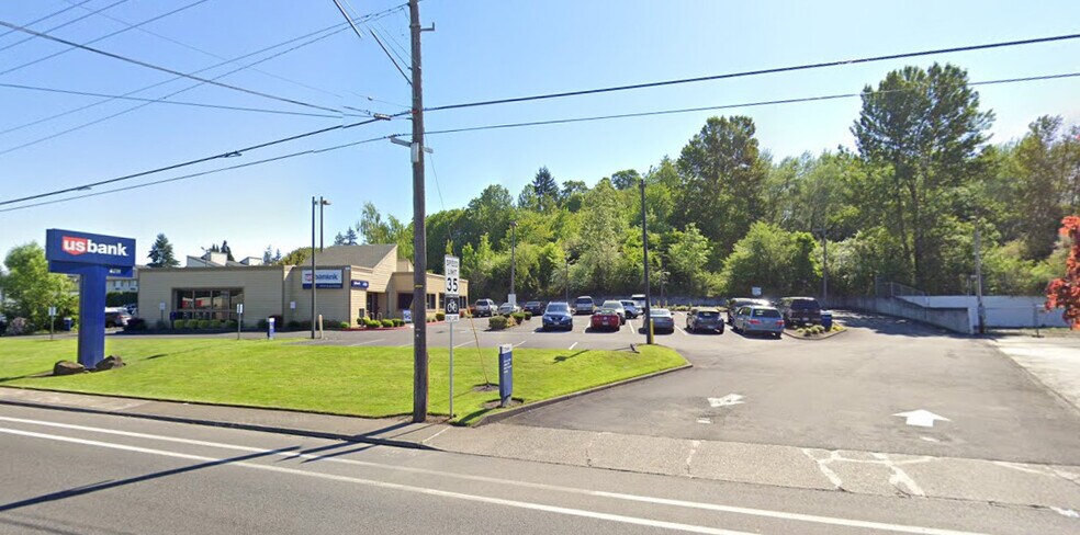 More Photos Of 6829 NE Highway 99, Vancouver Bank For Lease