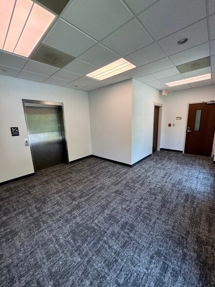 More Photos Of 3604 Bush St, Raleigh Medical For Lease