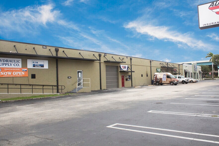 Primary Photo Of 7212-7298 NW 25th St, Miami Warehouse For Lease
