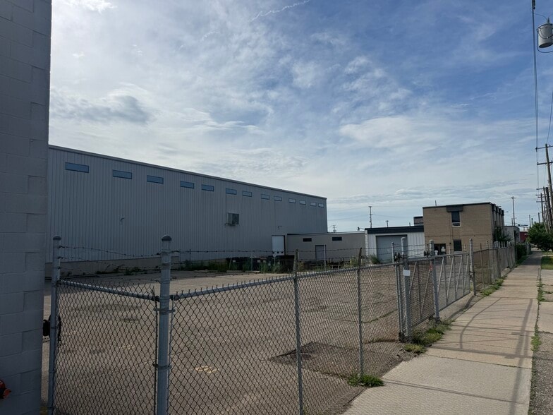 More Photos Of 210 Hall St SW, Grand Rapids Warehouse For Sale