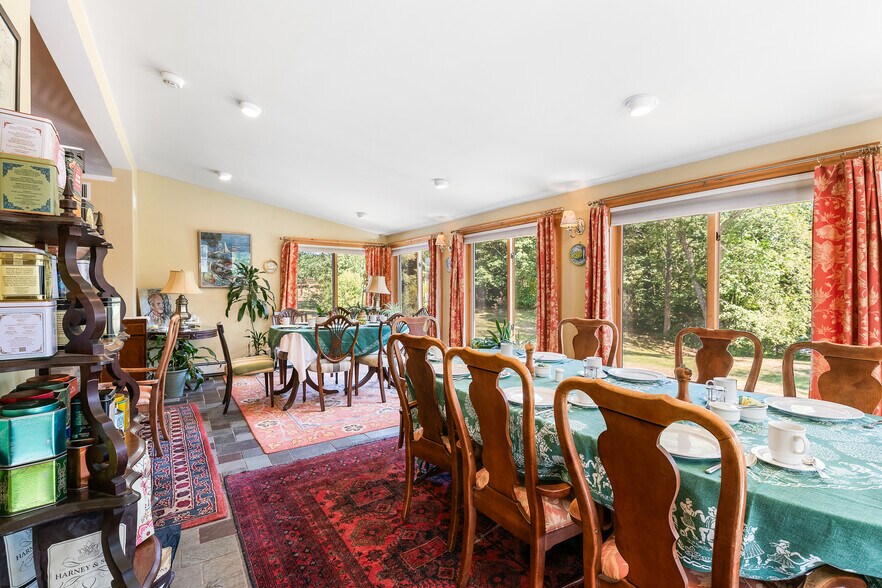 More Photos Of 32 Maple St, Andover Hospitality For Sale