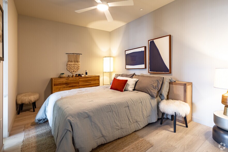 More Photos Of 750 S Grand Ave, Los Angeles Apartments For Lease