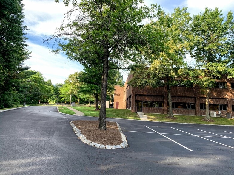 More Photos Of 305 Foster St, Littleton Office For Lease