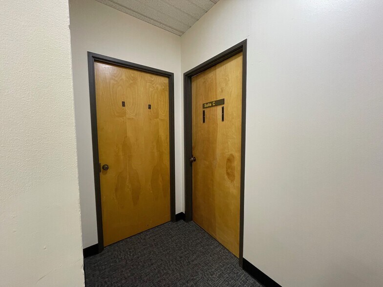 More Photos Of 190 S Orchard Ave, Vacaville Office For Lease