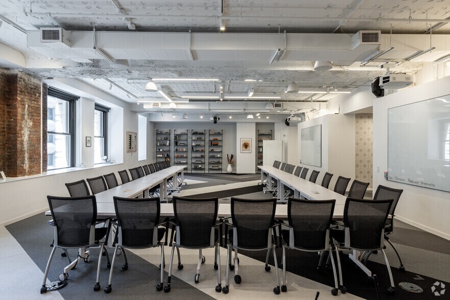 More Photos Of 101 Greenwich St, New York Office For Lease