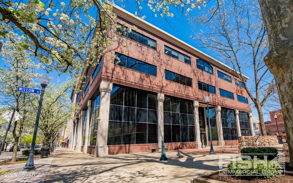 Primary Photo Of 330 Pine St, Williamsport Medical For Lease