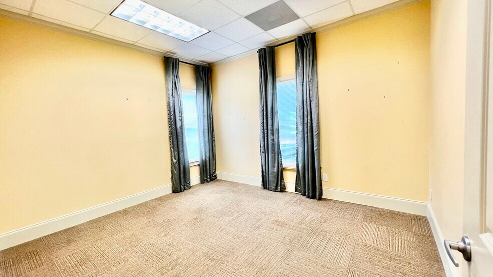 More Photos Of 2469 E Piedmont Rd, Marietta Office For Lease