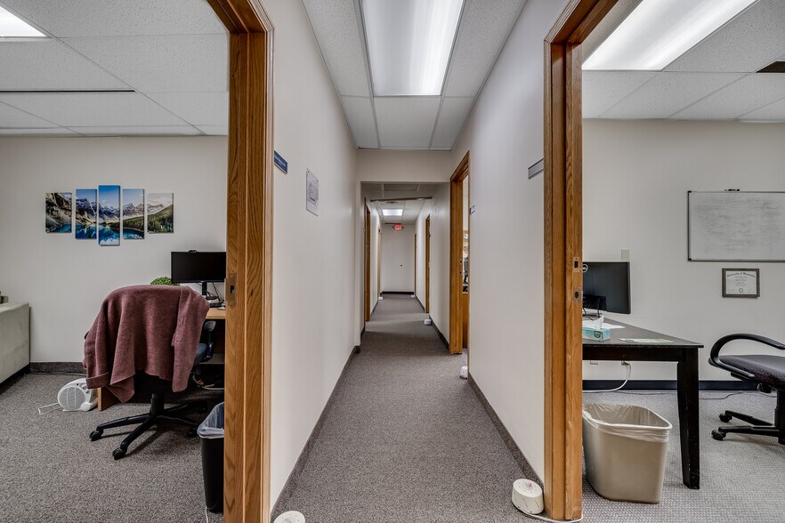 More Photos Of 4555 Erin Dr, Eagan Office For Sale