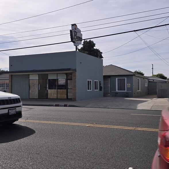 More Photos Of 15709 Bellflower Blvd, Bellflower General Retail For Sale