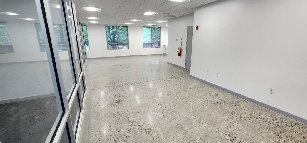 More Photos Of 3851 Duluth Park Ln NW, Duluth Office For Sale