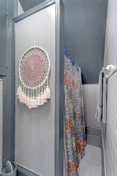 More Photos Of 834 Monticello Rd, Charlottesville Storefront Retail Residential For Sale