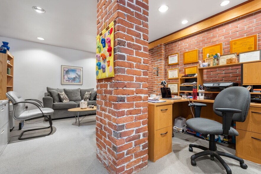More Photos Of 96-98 Boylston St, Brookline Apartments For Sale