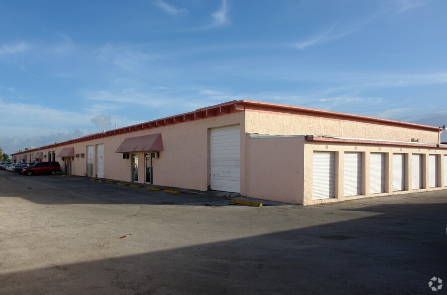 More Photos Of 3150 W Pembroke Rd, Hallandale Beach Industrial For Lease